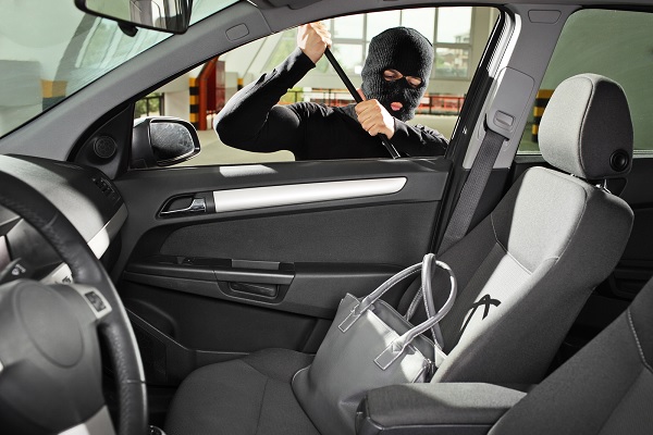 Seattle Auto Glass Companies will help you with Car Window Smash-ins